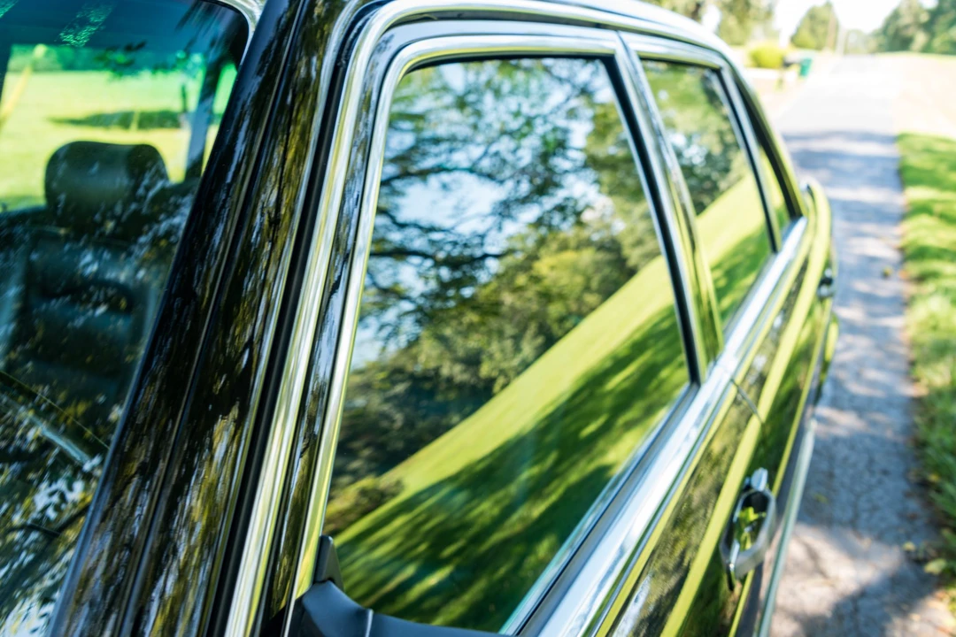 1990 Mercedes-Benz W126 S-Class Sedan - Image 24 of 31