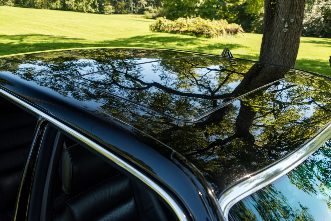 1990 Mercedes-Benz W126 S-Class Sedan - Image 18 of 31