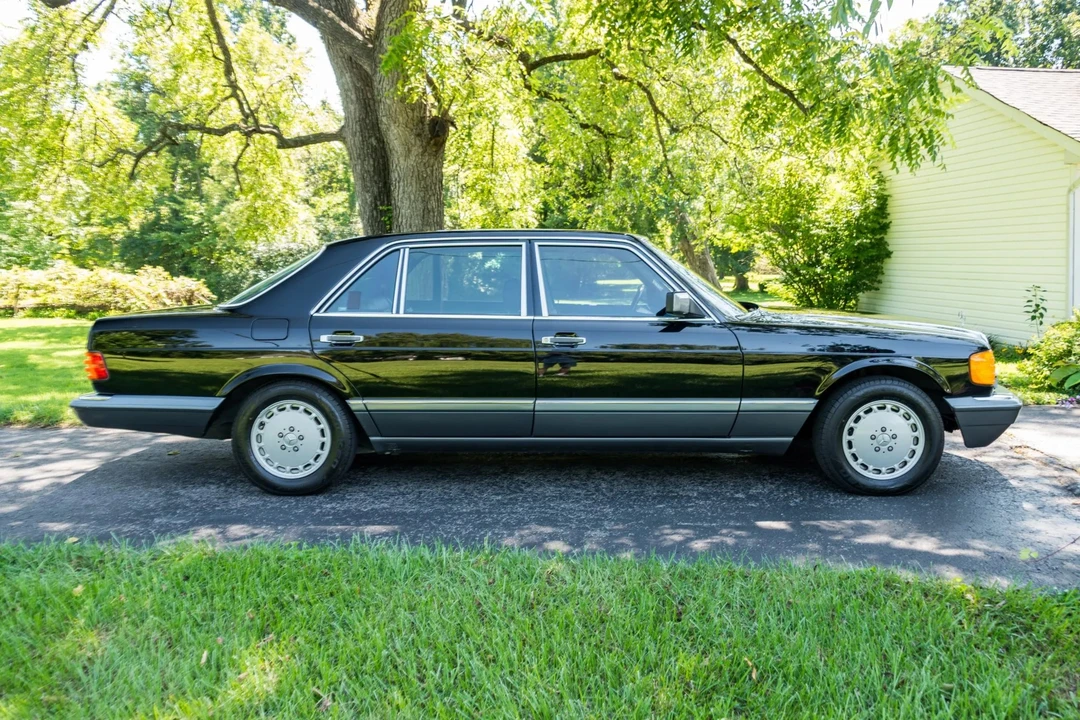 1990 Mercedes-Benz W126 S-Class Sedan - Image 7 of 31