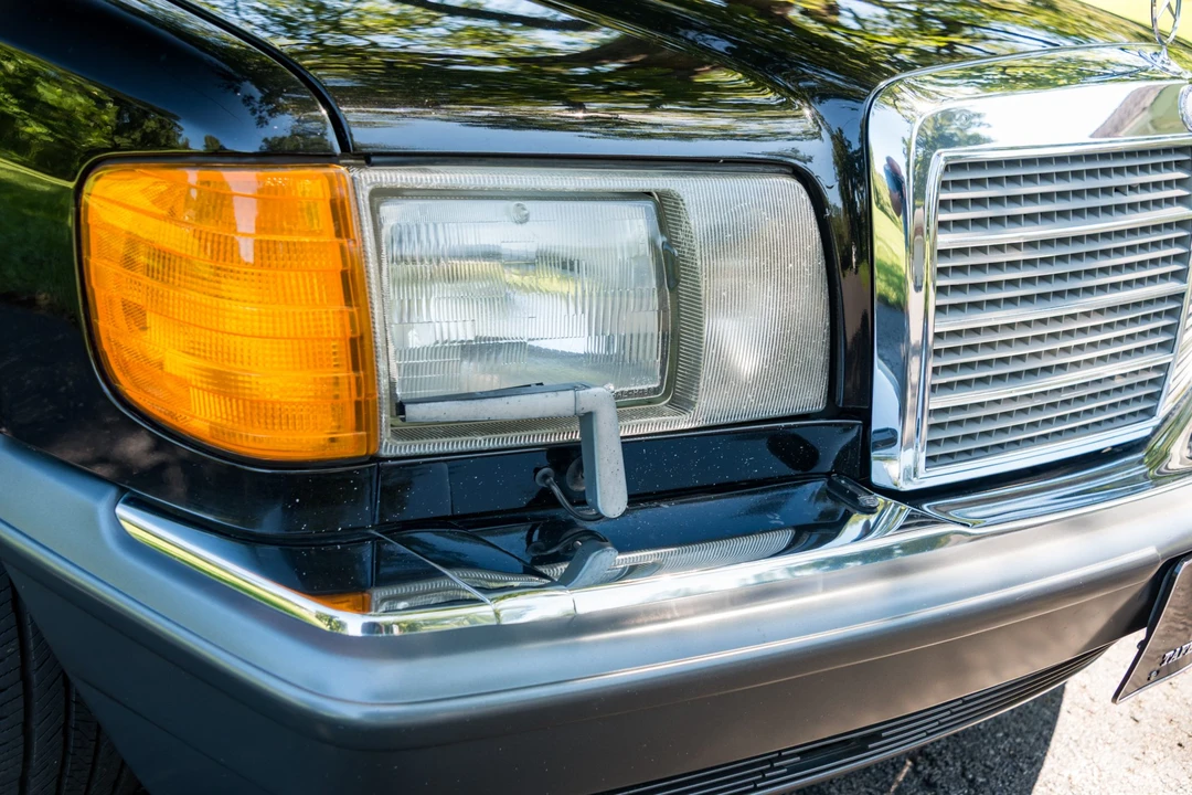 1990 Mercedes-Benz W126 S-Class Sedan - Image 11 of 31