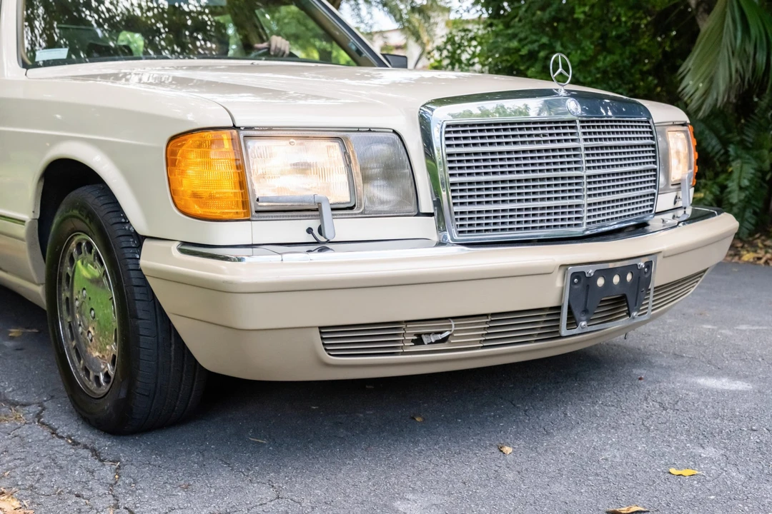 1990 Mercedes-Benz W126 S-Class Sedan - Image 26 of 31