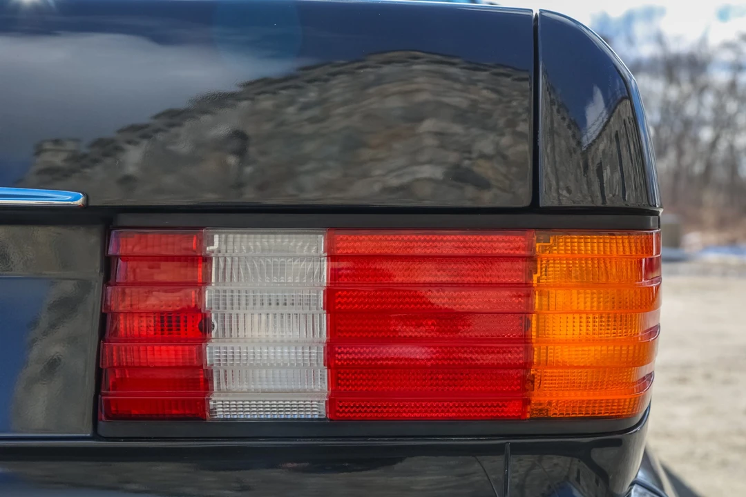 1990 Mercedes-Benz W126 S-Class Sedan - Image 22 of 31