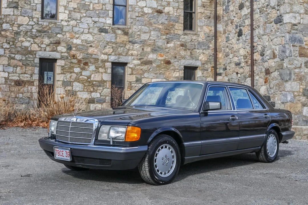 1990 Mercedes-Benz W126 S-Class Sedan - Image 3 of 31