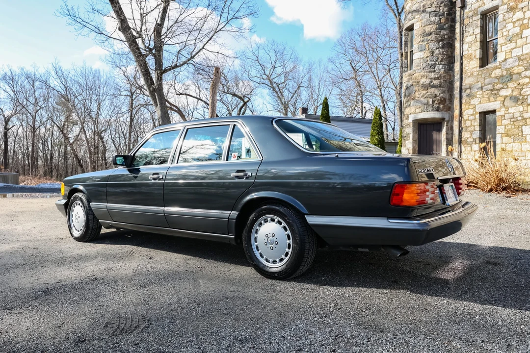 1990 Mercedes-Benz W126 S-Class Sedan - Image 11 of 31