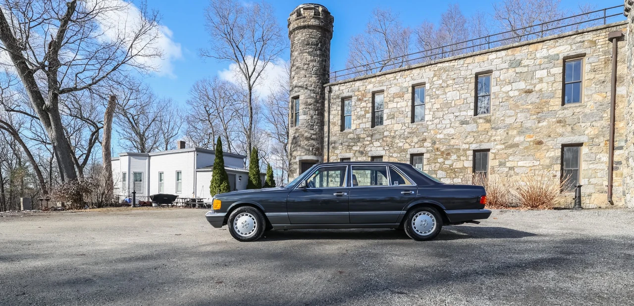 1990 Mercedes-Benz W126 S-Class Sedan - Image 12 of 31