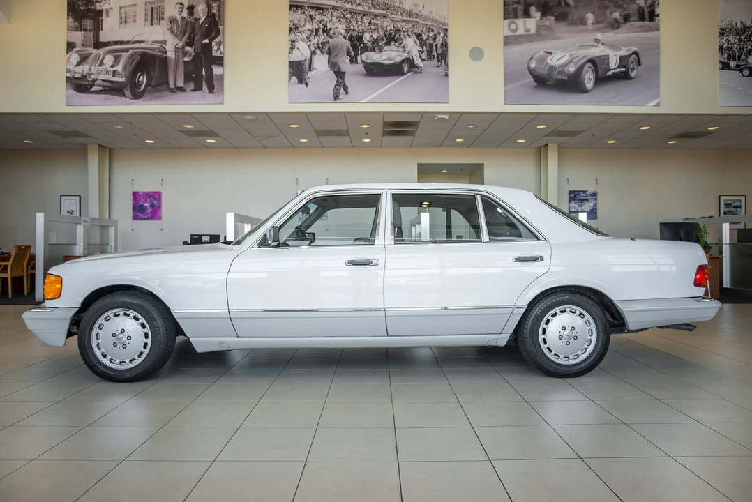 1990 Mercedes-Benz W126 S-Class Sedan - Image 31 of 31