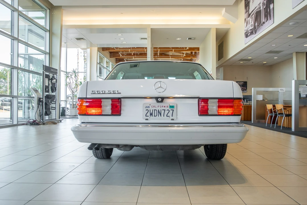1990 Mercedes-Benz W126 S-Class Sedan - Image 19 of 31