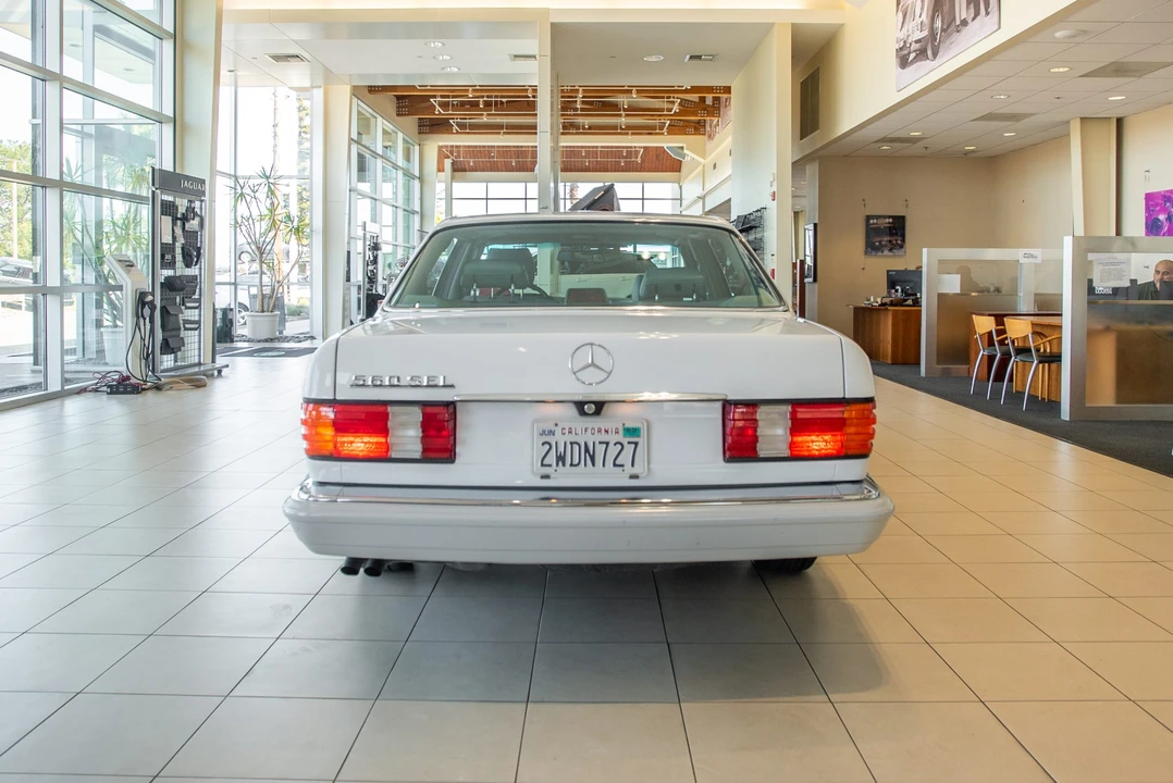 1990 Mercedes-Benz W126 S-Class Sedan - Image 23 of 31