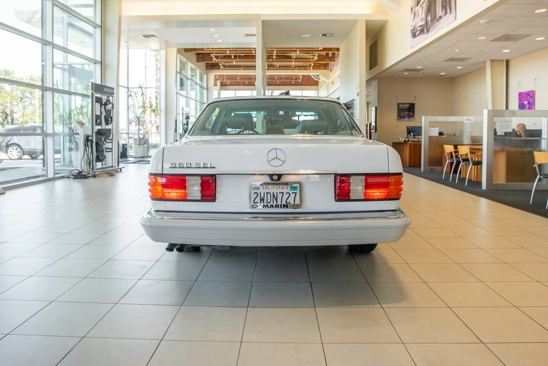 1990 Mercedes-Benz W126 S-Class Sedan - Image 24 of 31