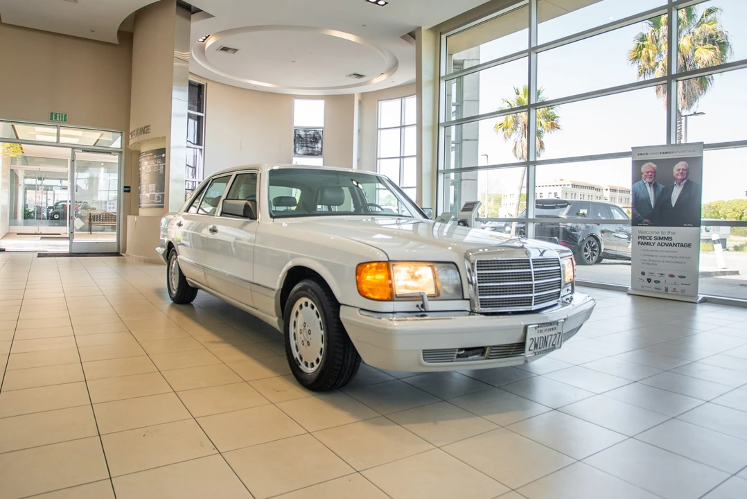 1990 Mercedes-Benz W126 S-Class Sedan - Image 7 of 31