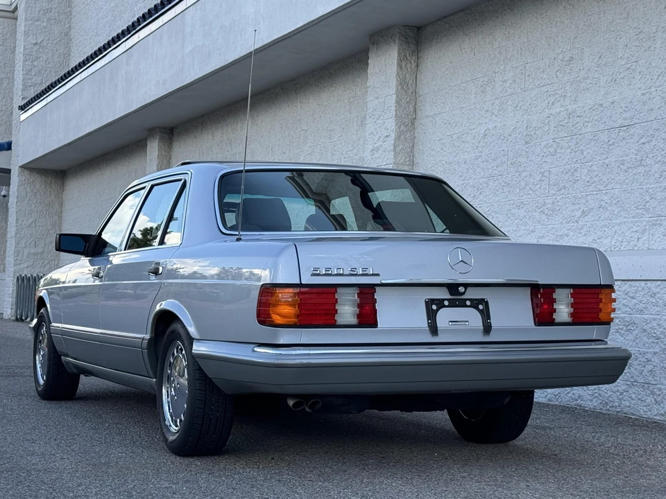 1990 Mercedes-Benz W126 S-Class Sedan - Image 7 of 31