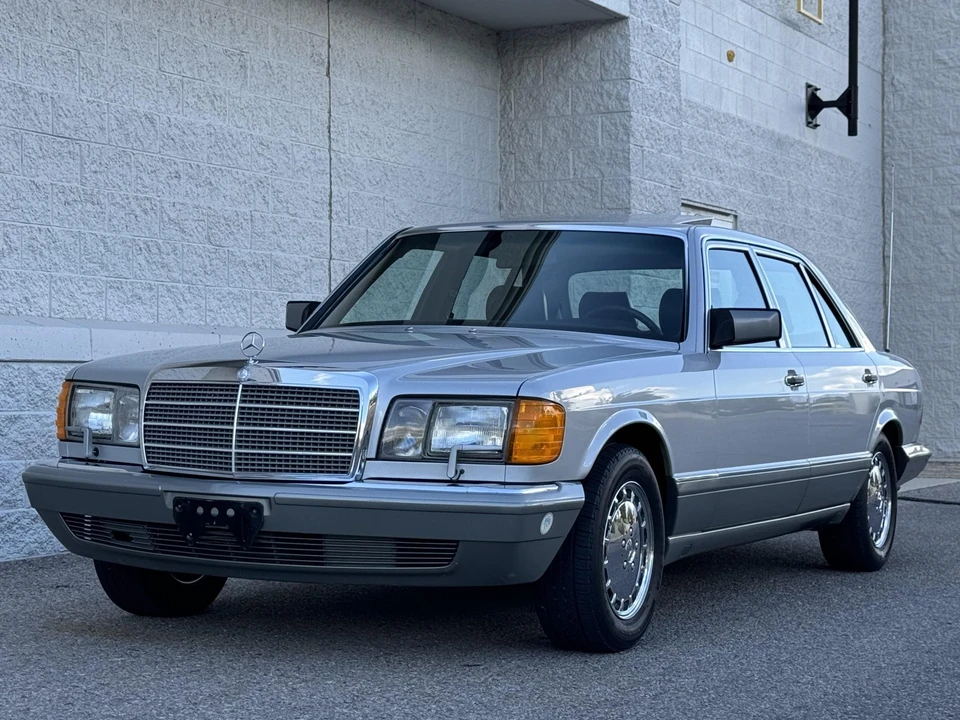 1990 Mercedes-Benz W126 S-Class Sedan - Image 5 of 31