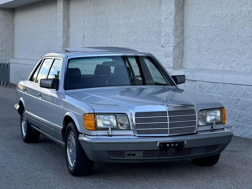 1990 Mercedes-Benz W126 S-Class Sedan - Image 22 of 31