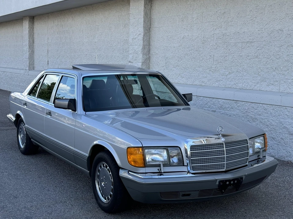 1990 Mercedes-Benz W126 S-Class Sedan - Image 17 of 31
