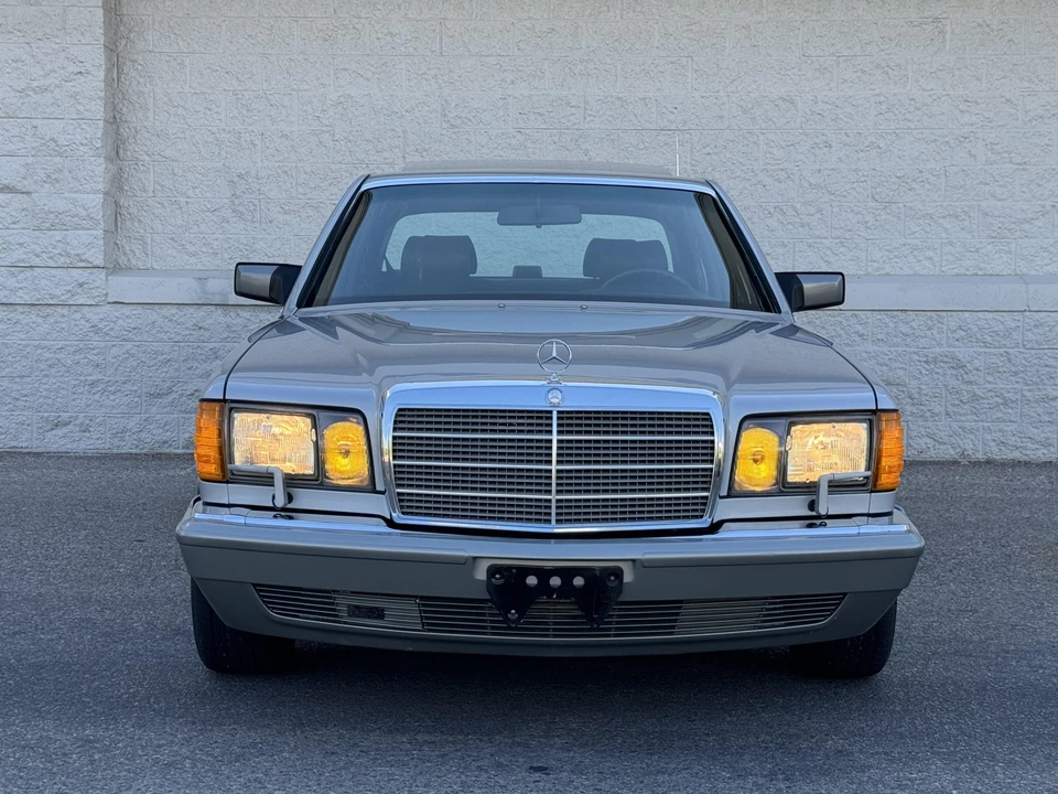 1990 Mercedes-Benz W126 S-Class Sedan - Image 24 of 31