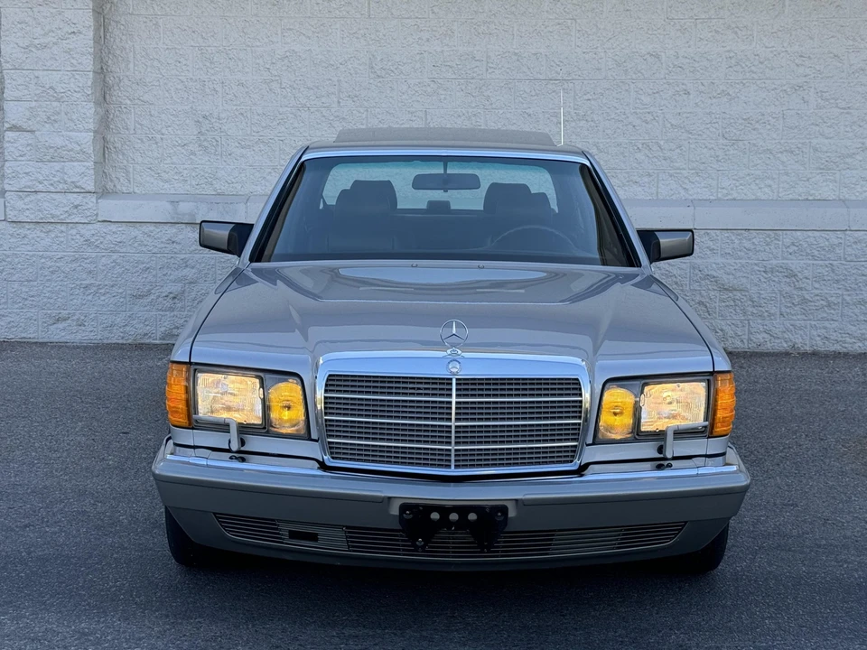 1990 Mercedes-Benz W126 S-Class Sedan - Image 25 of 31