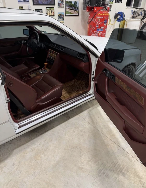 1990 Mercedes-Benz W124 E-Class - Image 15 of 18