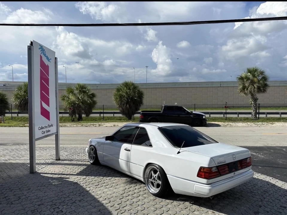 1990 Mercedes-Benz W124 E-Class - Image 8 of 18