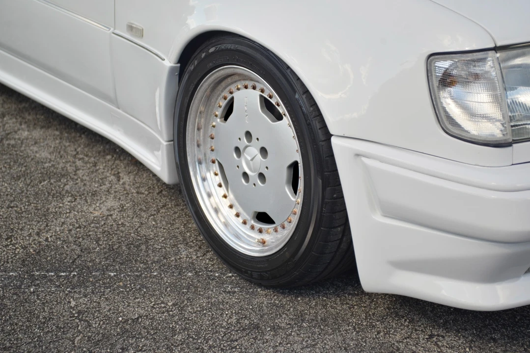 1990 Mercedes-Benz W124 E-Class - Image 19 of 21