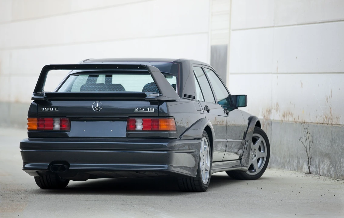 1990 Mercedes-Benz 190E 2.5-16 Evolution II - Image 7 of 23