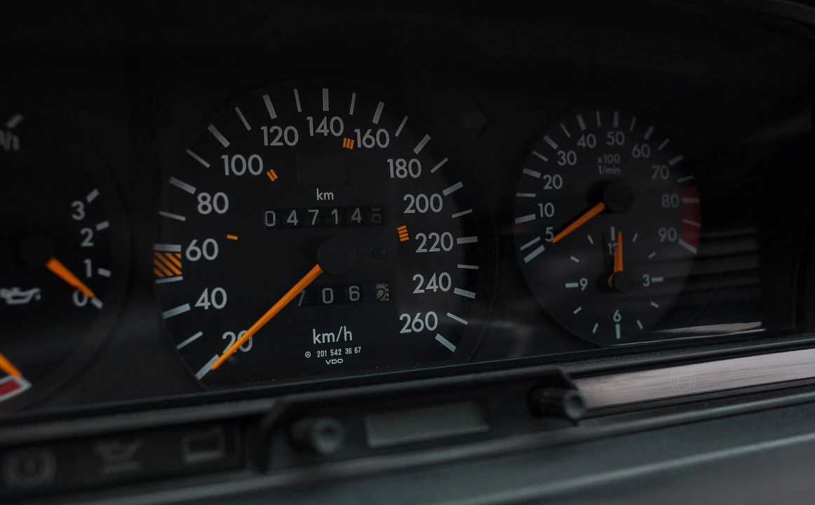 1990 Mercedes-Benz 190E 2.5-16 Evolution II - Image 17 of 23