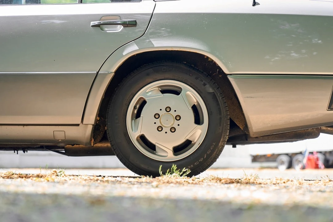 1990 Mercedes-Benz W124 E-Class - Image 21 of 31