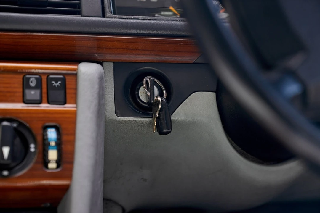 1990 Mercedes-Benz W124 E-Class - Image 28 of 31