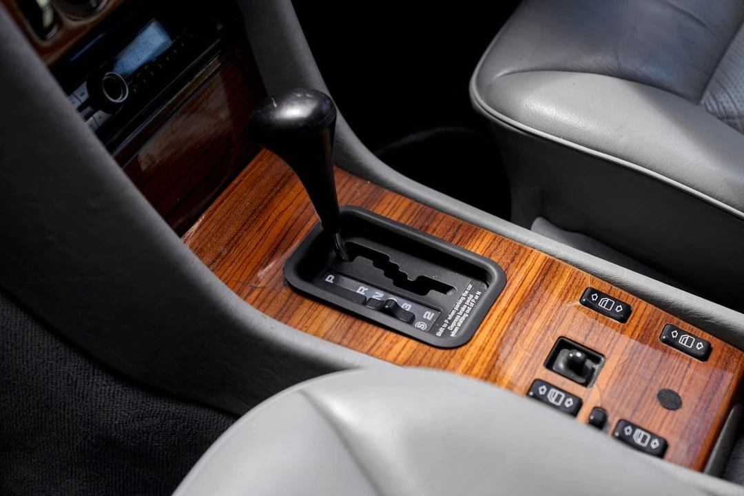 1990 Mercedes-Benz W124 E-Class - Image 31 of 31