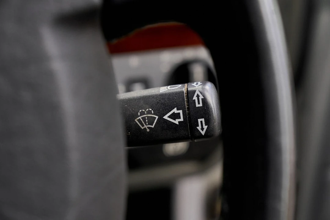 1990 Mercedes-Benz W124 E-Class - Image 27 of 31