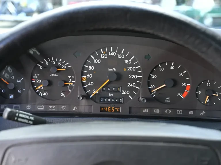 1990 Mercedes-Benz R129 SL-Class - Image 11 of 28