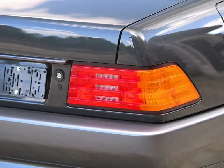 1990 Mercedes-Benz R129 SL-Class - Image 21 of 28