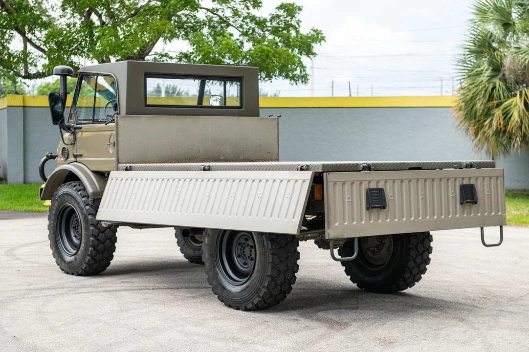 1990 Mercedes-Benz Unimog - Image 4 of 31