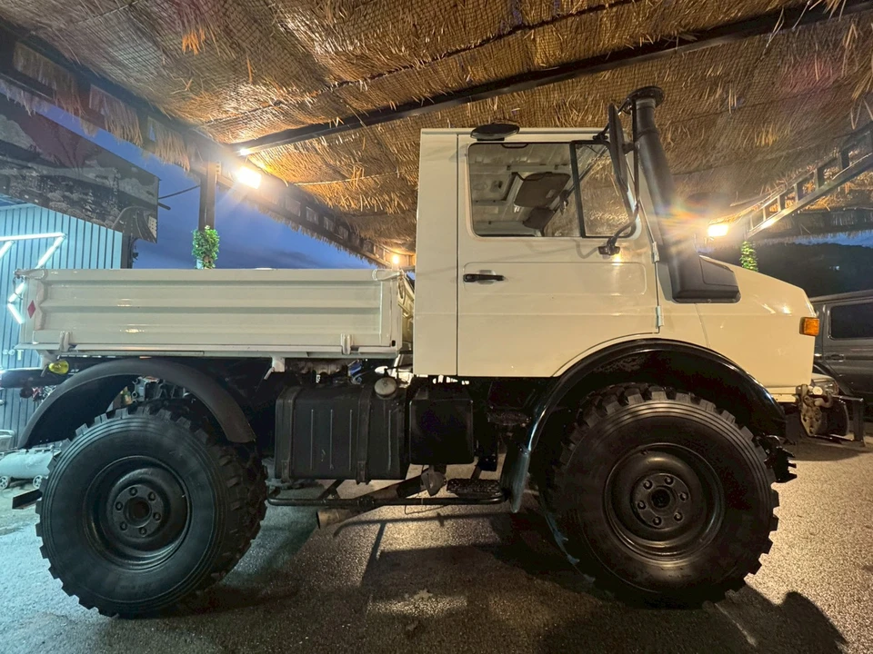 1990 Mercedes-Benz Unimog - Image 30 of 31