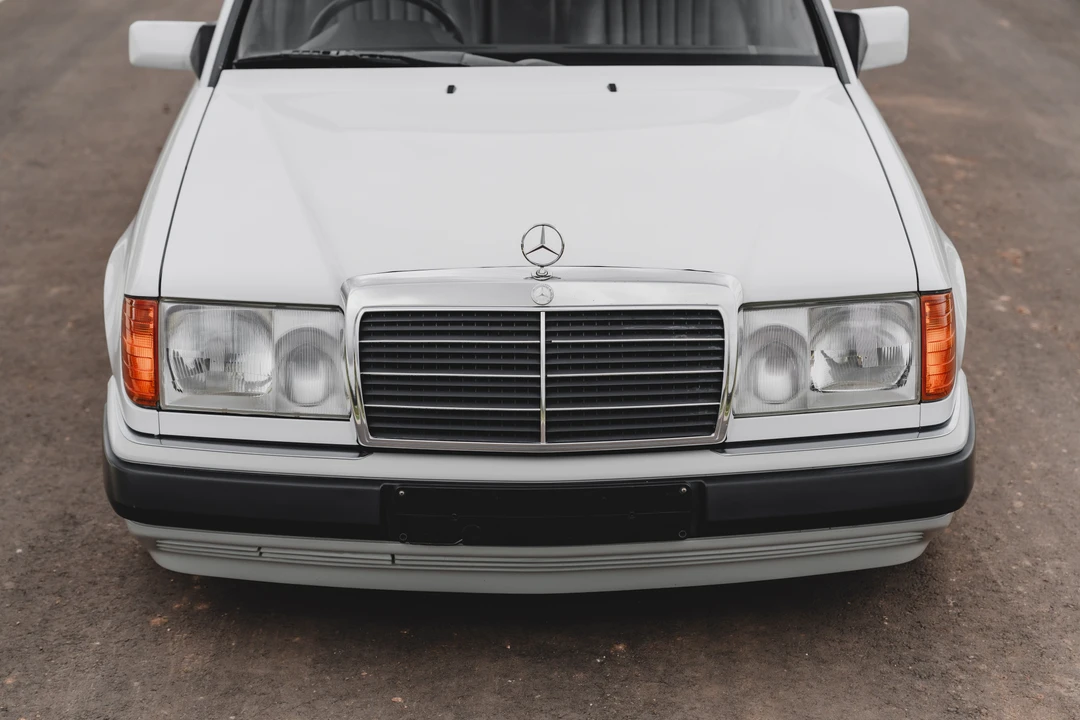 1990 Mercedes-Benz W124 E-Class - Image 23 of 31