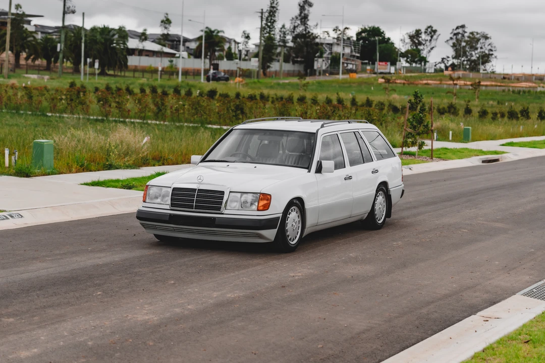 1990 Mercedes-Benz W124 E-Class - Image 3 of 31