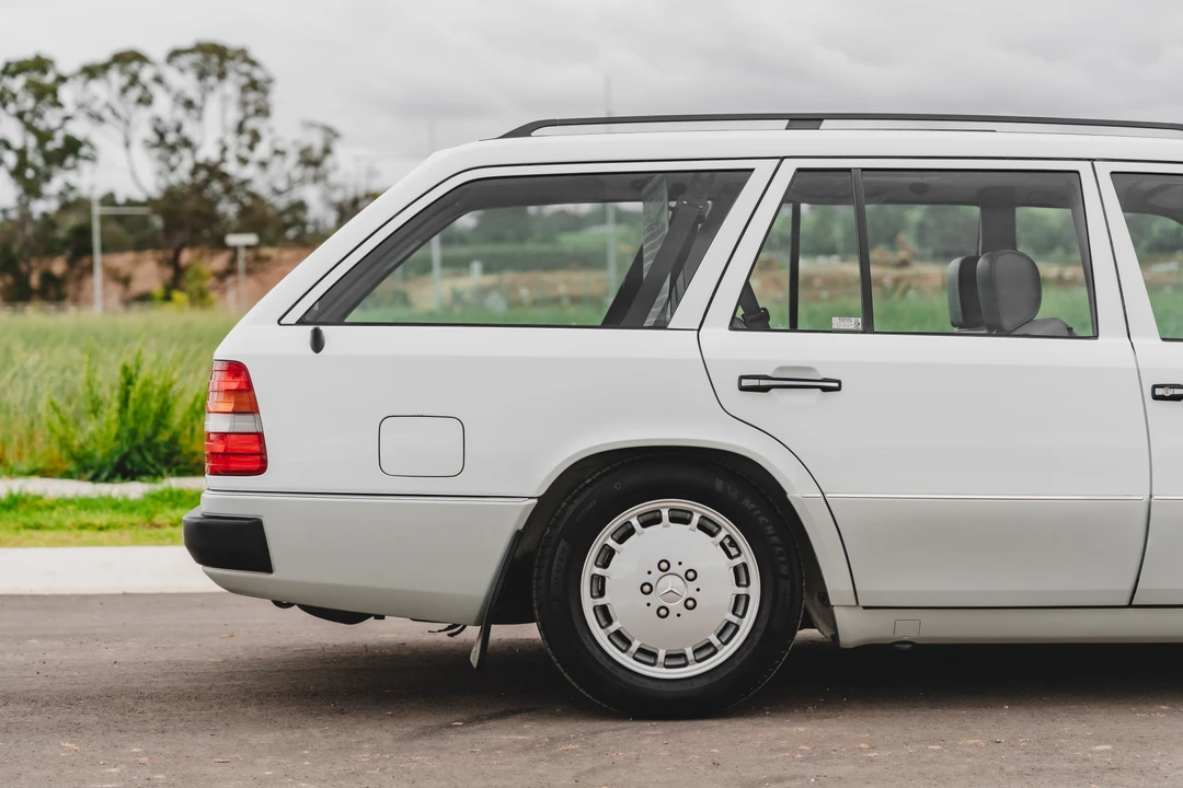 1990 Mercedes-Benz W124 E-Class - Image 31 of 31