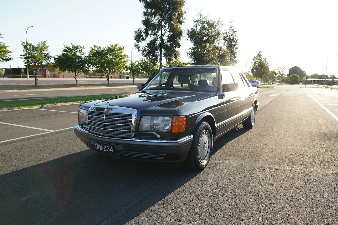 1990 Mercedes-Benz W126 S-Class Sedan - Image 10 of 31