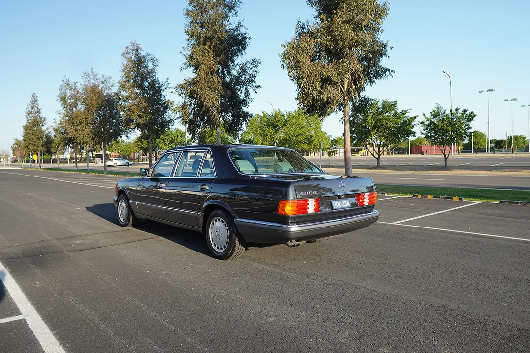 1990 Mercedes-Benz W126 S-Class Sedan - Image 11 of 31
