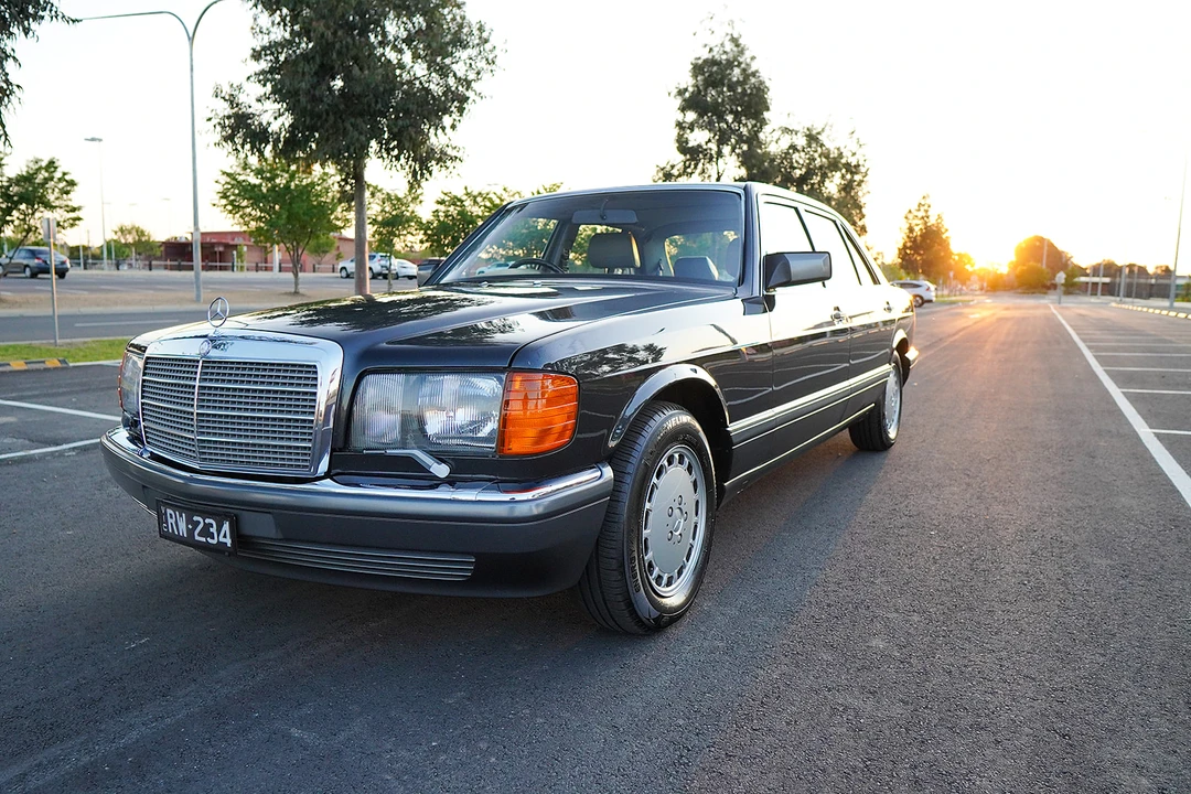 1990 Mercedes-Benz W126 S-Class Sedan - Image 25 of 31