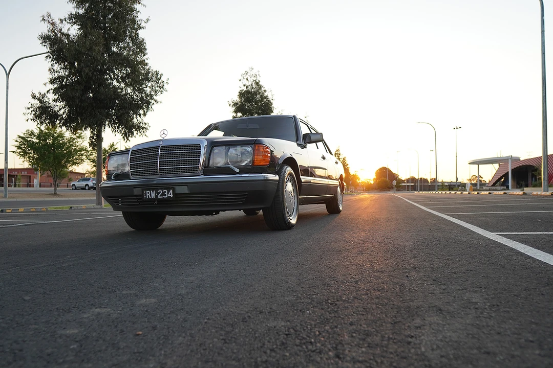 1990 Mercedes-Benz W126 S-Class Sedan - Image 27 of 31