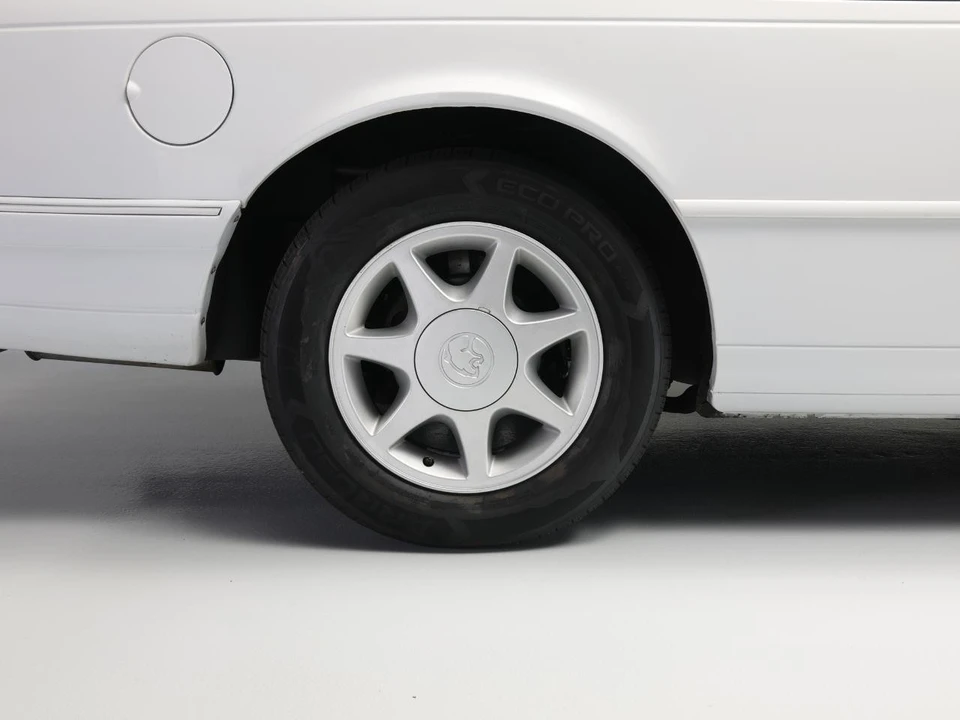 1990 Mercury Cougar 4th+ Gen - Image 18 of 31