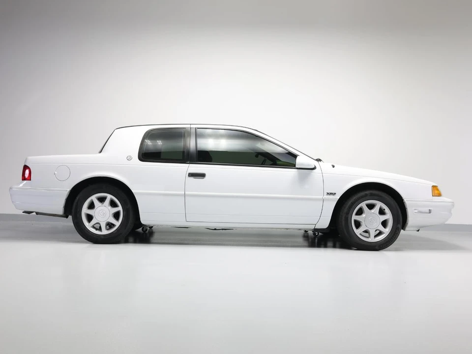 1990 Mercury Cougar 4th+ Gen - Image 12 of 31