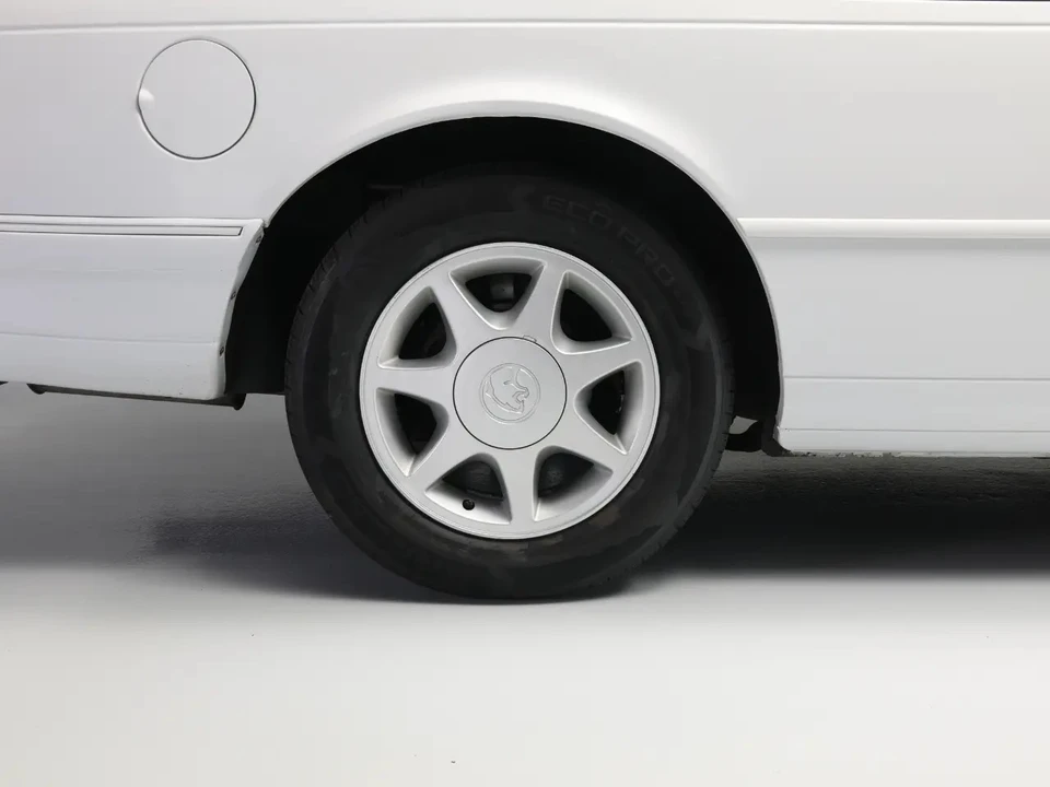 1990 Mercury Cougar 4th+ Gen - Image 19 of 31