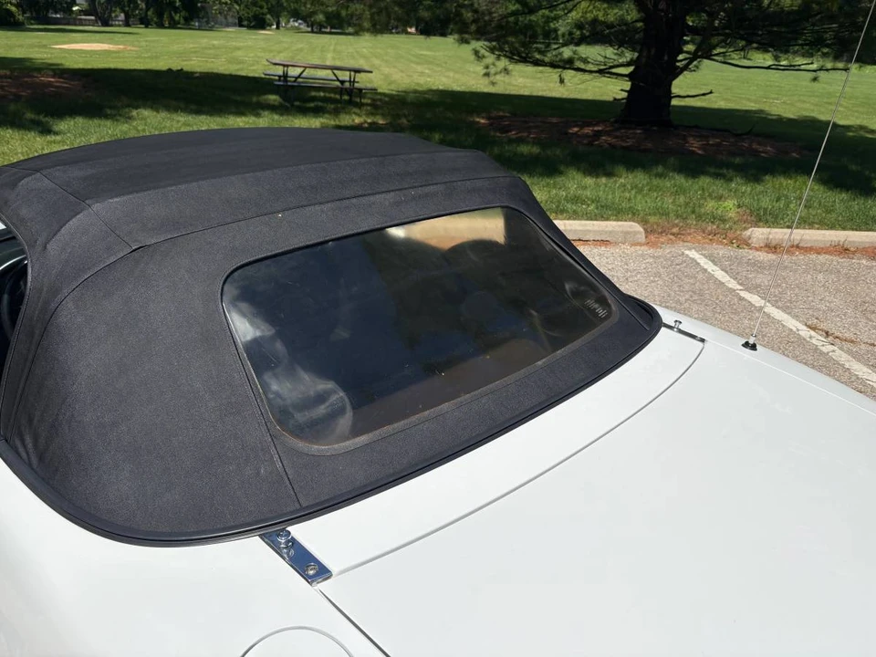 1990 Mazda NA MX-5 Miata - Image 24 of 24