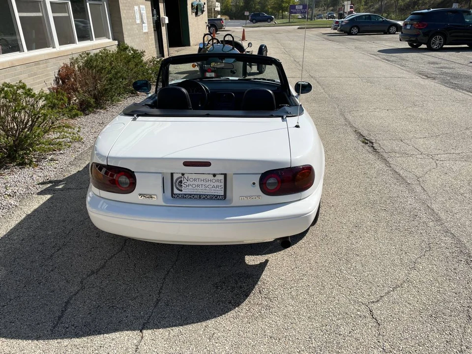 1990 Mazda NA MX-5 Miata - Image 3 of 24