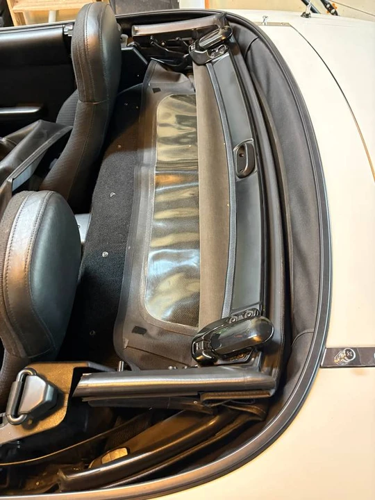 1990 Mazda NA MX-5 Miata - Image 7 of 24