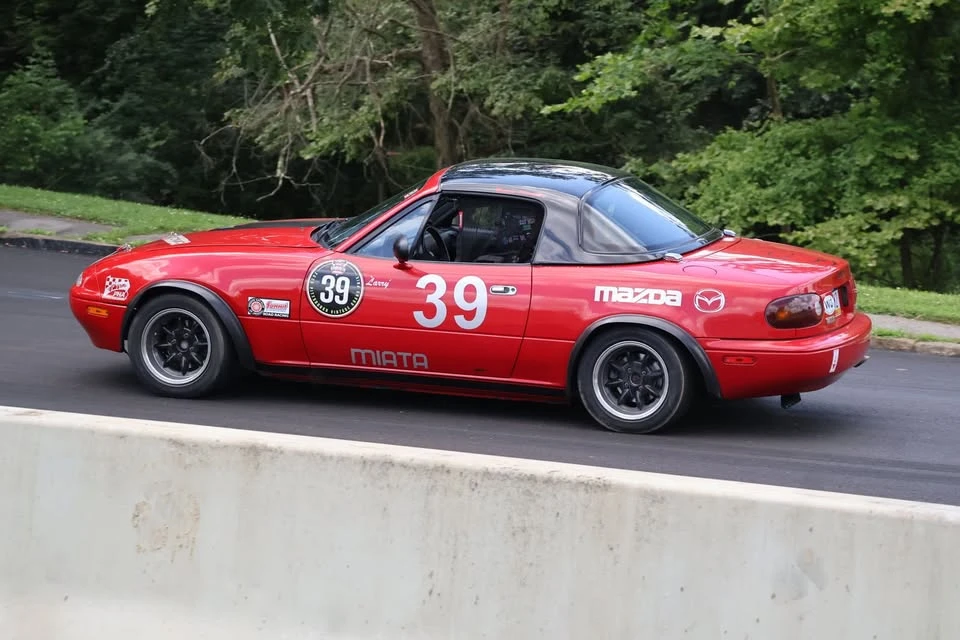 1990 Mazda NA MX-5 Miata - Image 2 of 10
