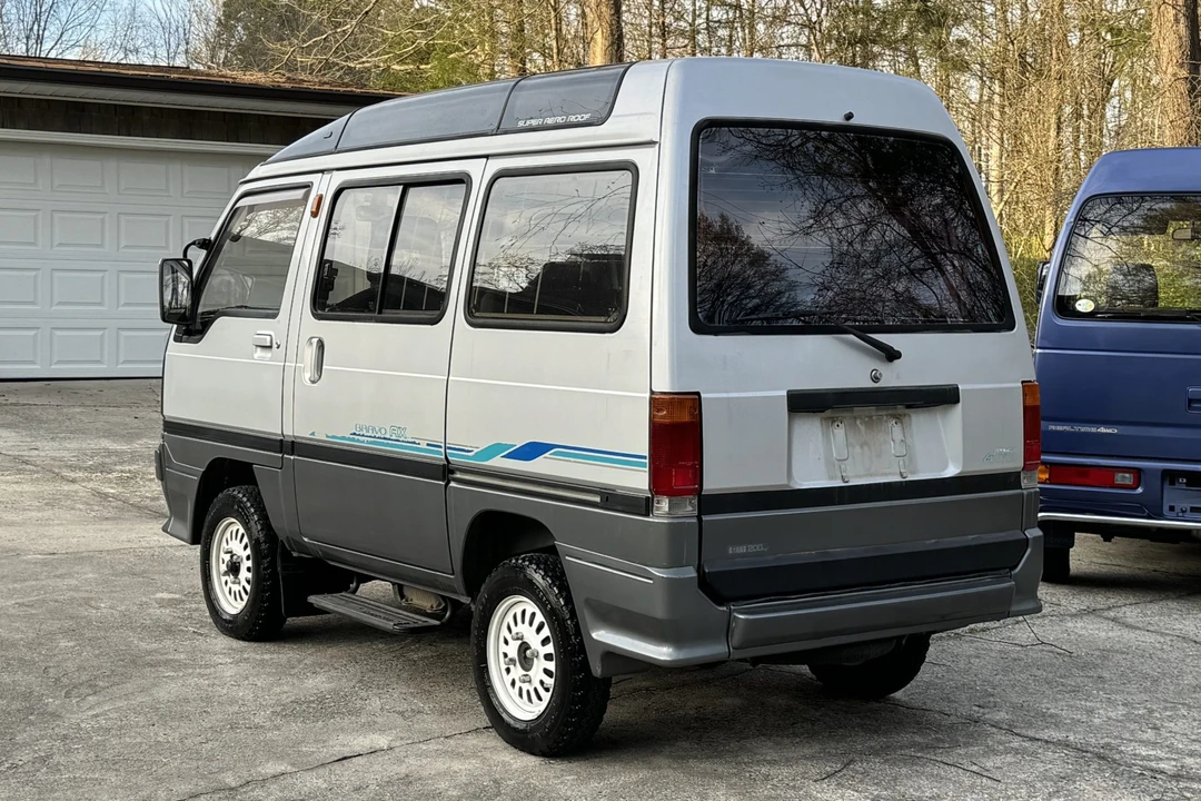 1990 Mitsubishi Minicab 4th Gen - Image 5 of 31