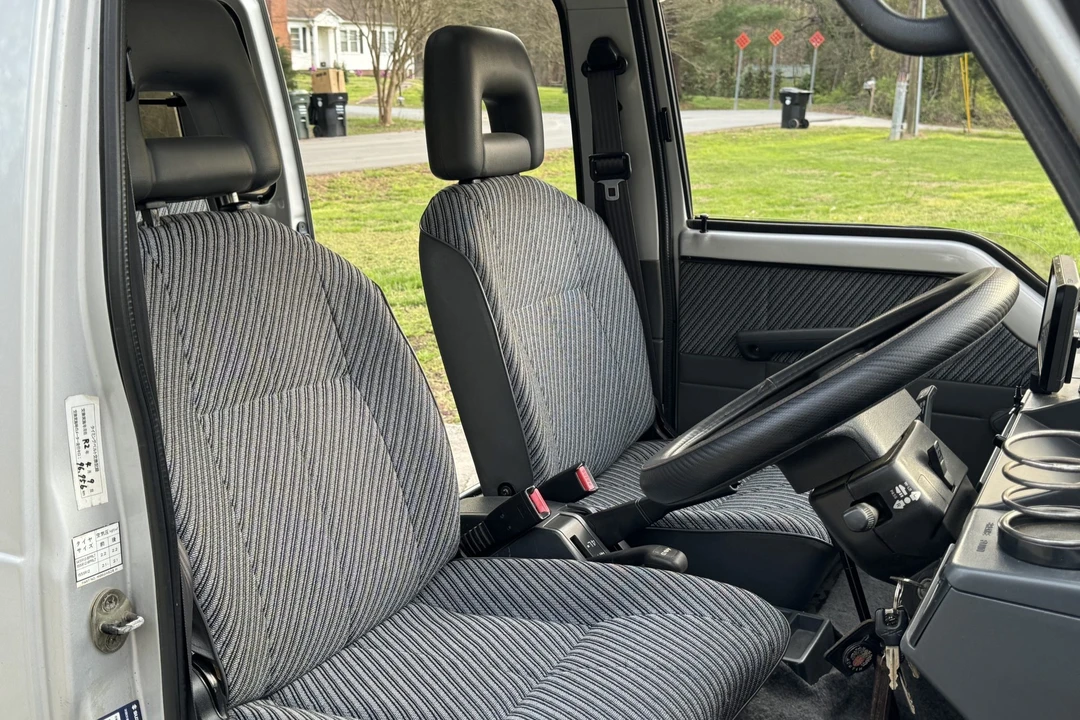 1990 Mitsubishi Minicab 4th Gen - Image 26 of 31