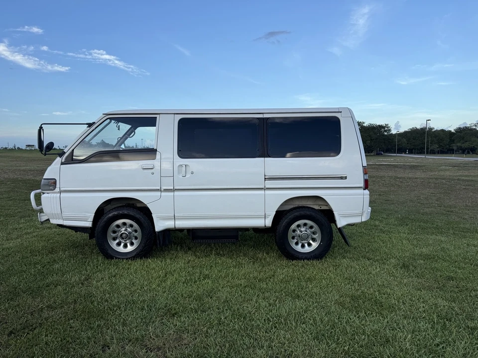 1990 Mitsubishi Delica 3rd Gen - Image 21 of 21